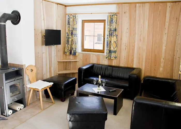 Huttenresort Feuerkogel Hotel