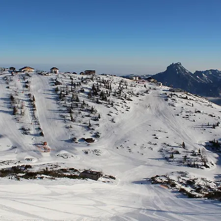 Huttenresort Feuerkogel Hotel *