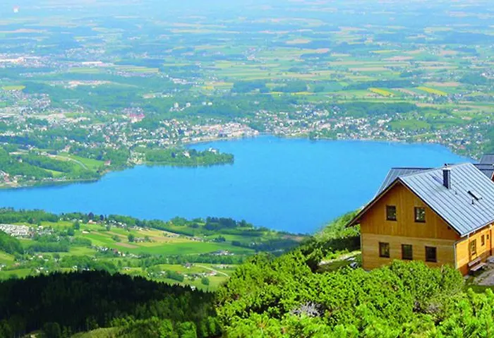 Huttenresort Feuerkogel Отель